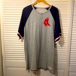 Boston RedSox shirt, almost new.